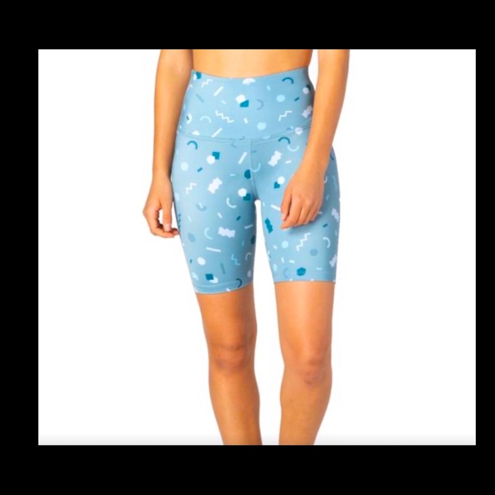 Beyond Yoga Poketo biker shorts like Onzie AloYoga